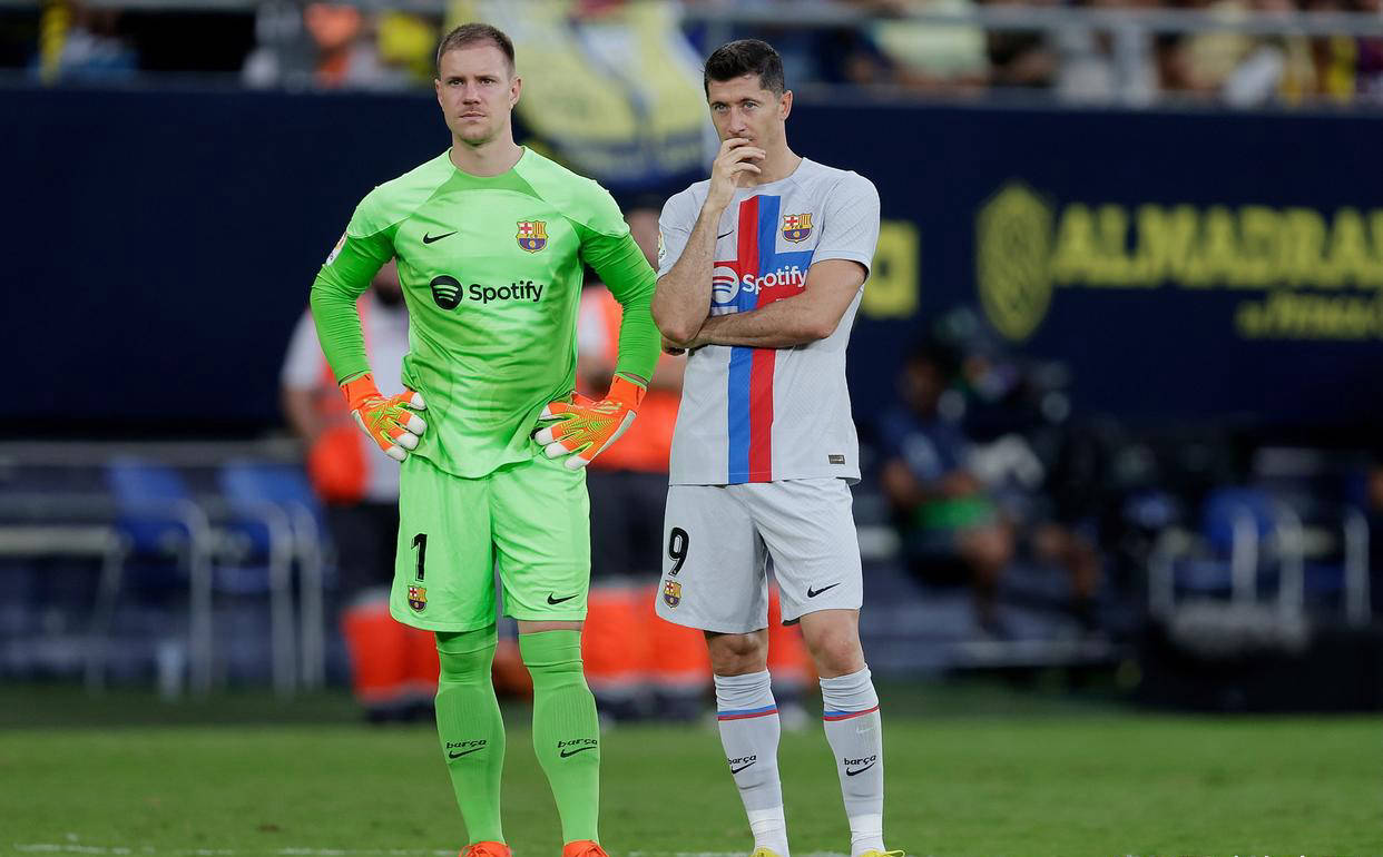 莱万坚守巴萨 西甲球队力争续约两大猛将